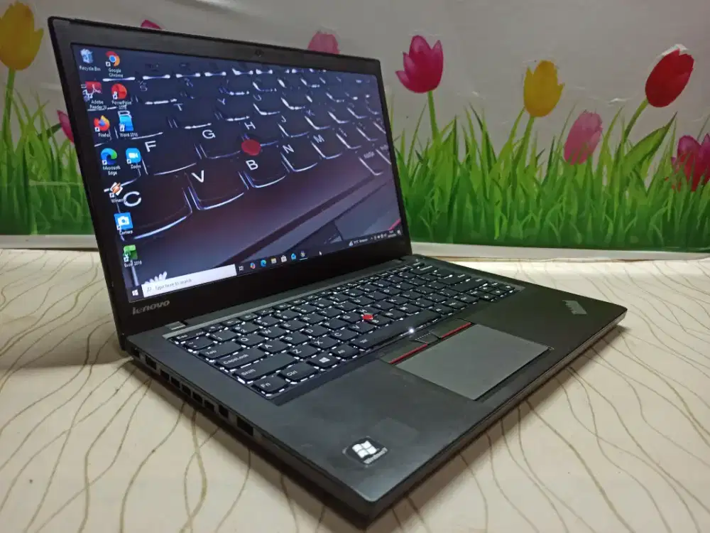 Laptop kantoran.. Lenovo Thinkpad T450s i5 Gen5/8gb /256 gb /backligh