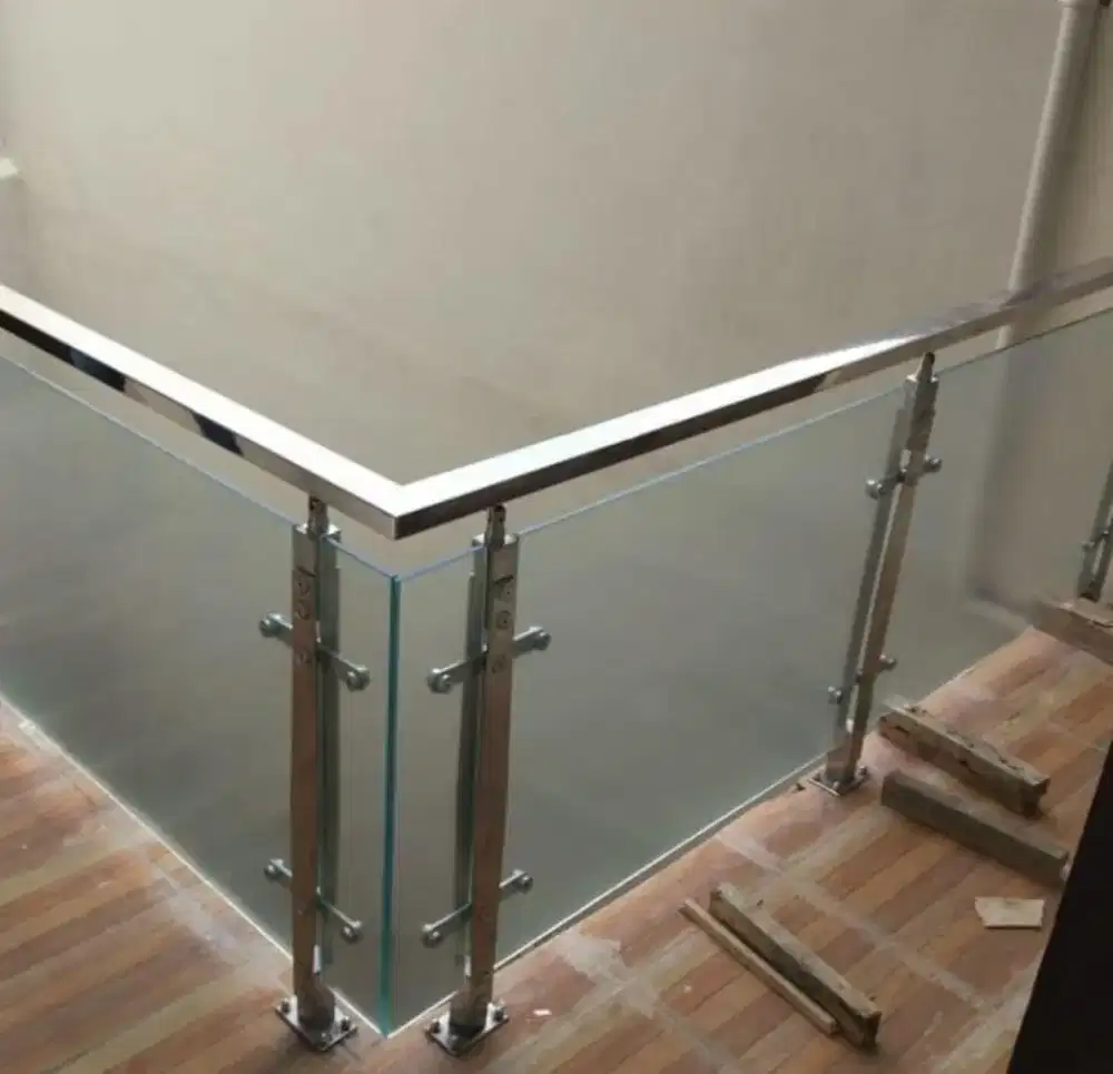 Reling tangga balkon stenlies kaca stell