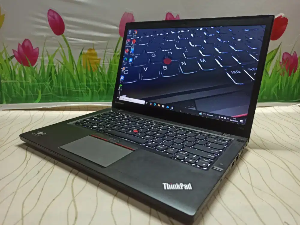 Laptop karyawan /mahasiswa.. Lenovo Thinkpad T450s i5 Gen5 /8gb /256Gb