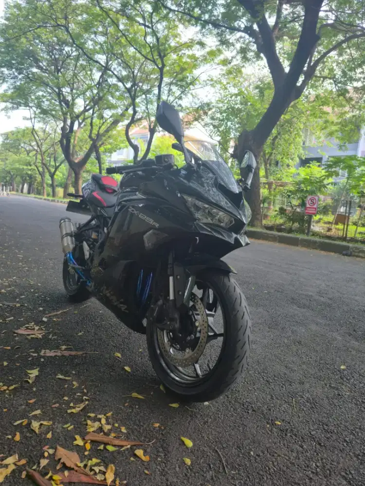 Kawasaki zx 25R 2025 low km 1600