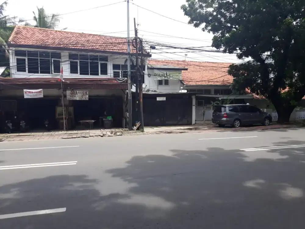 DIJUAL RUMAH DI WIJAYA 1 kEBAYORAN BARU - STRATEGIS & COCOK UNTUK USAHA
