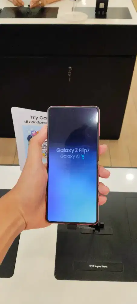 SAMSUNG GALAXY Z FLIP 7