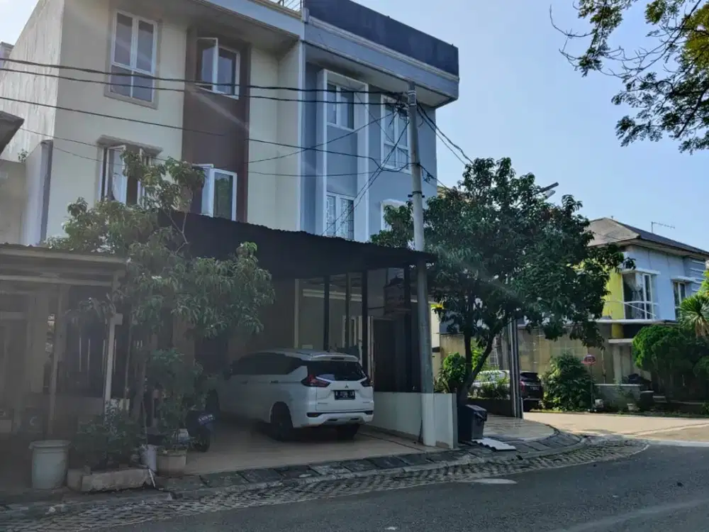 DIJUAL RUMAH MINIMALIS HADAP BARAT DAYA HARGA TERMURAH DI GREEN COURT CENGKARENG