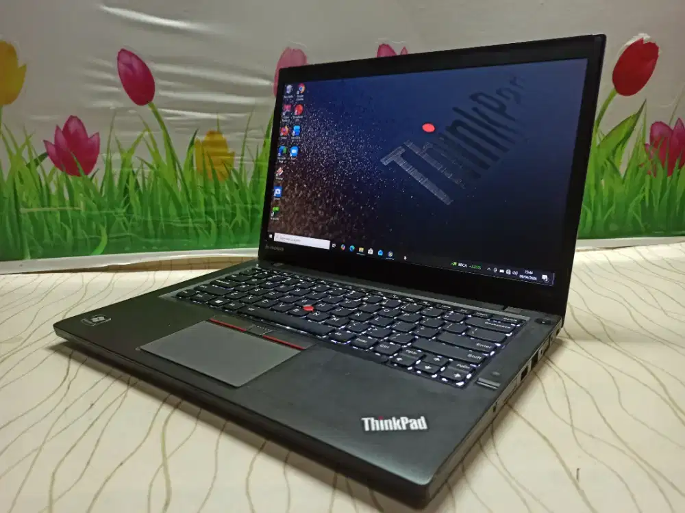 Laptop karyawan /pegawai.. Lenovo Thinkpad T450s i5 Gen5 /8gb /256 gb