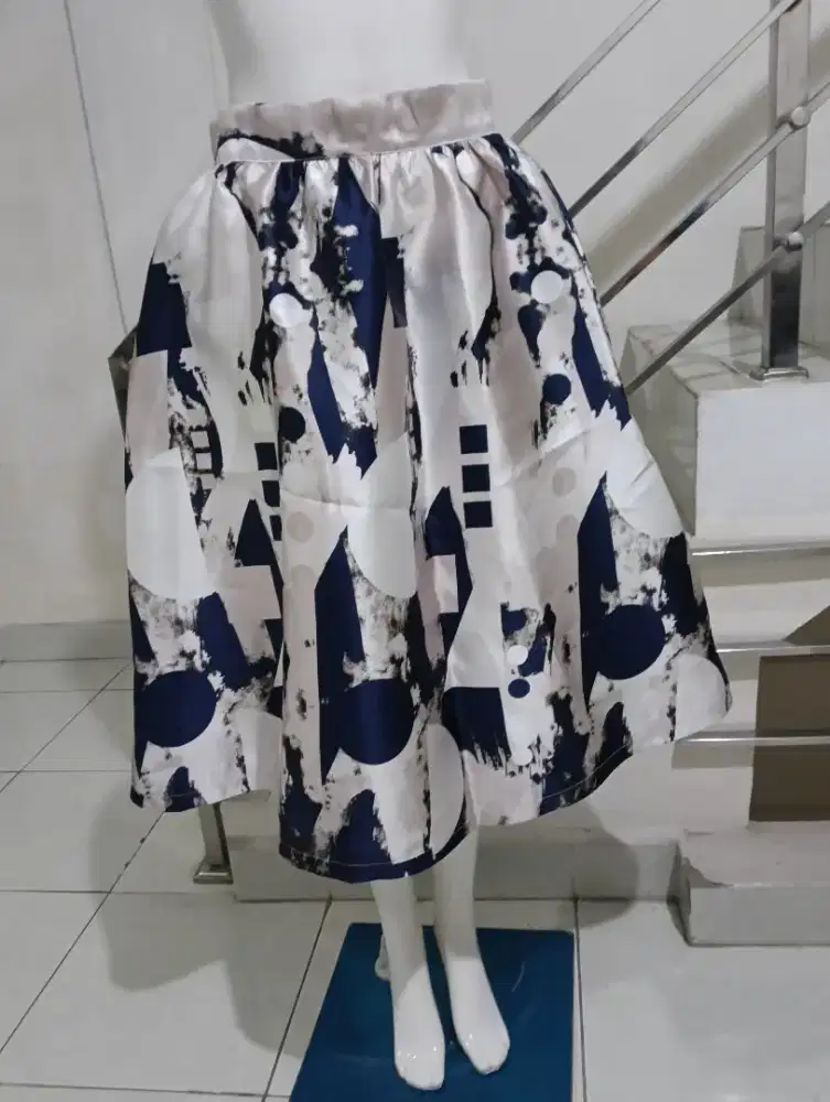 Midi dress branded