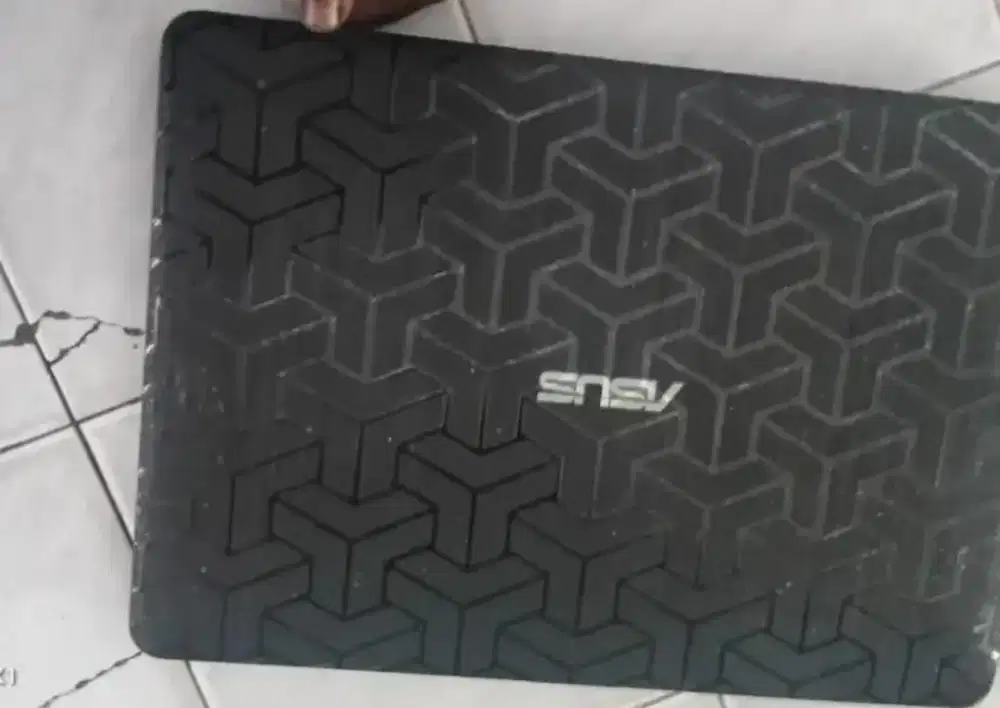 Dijual cepat laptop Asus X441BA AMD9