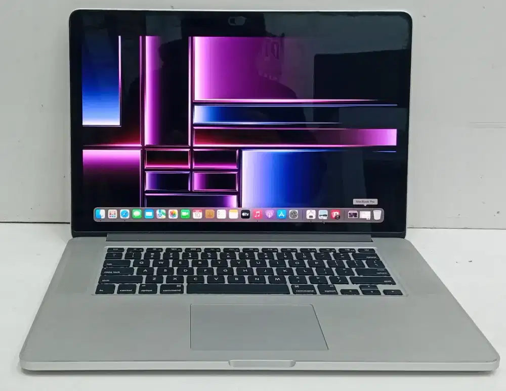 Jual laptop Macbook Pro