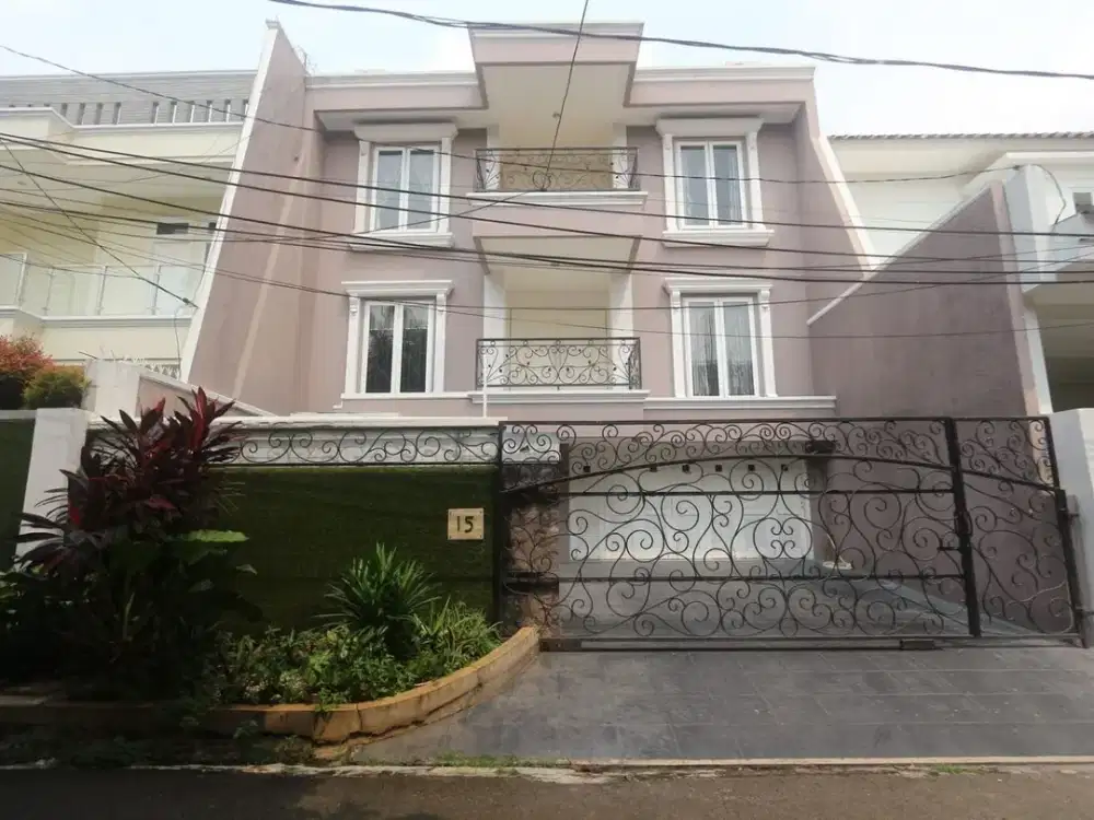 *UPDATE TURUN HARGA* DIJUAL RUMAH SIAP HUNI BANGET JL.GEDUNG HIJAU PONDOK INDAH JAKARTA SELATAN