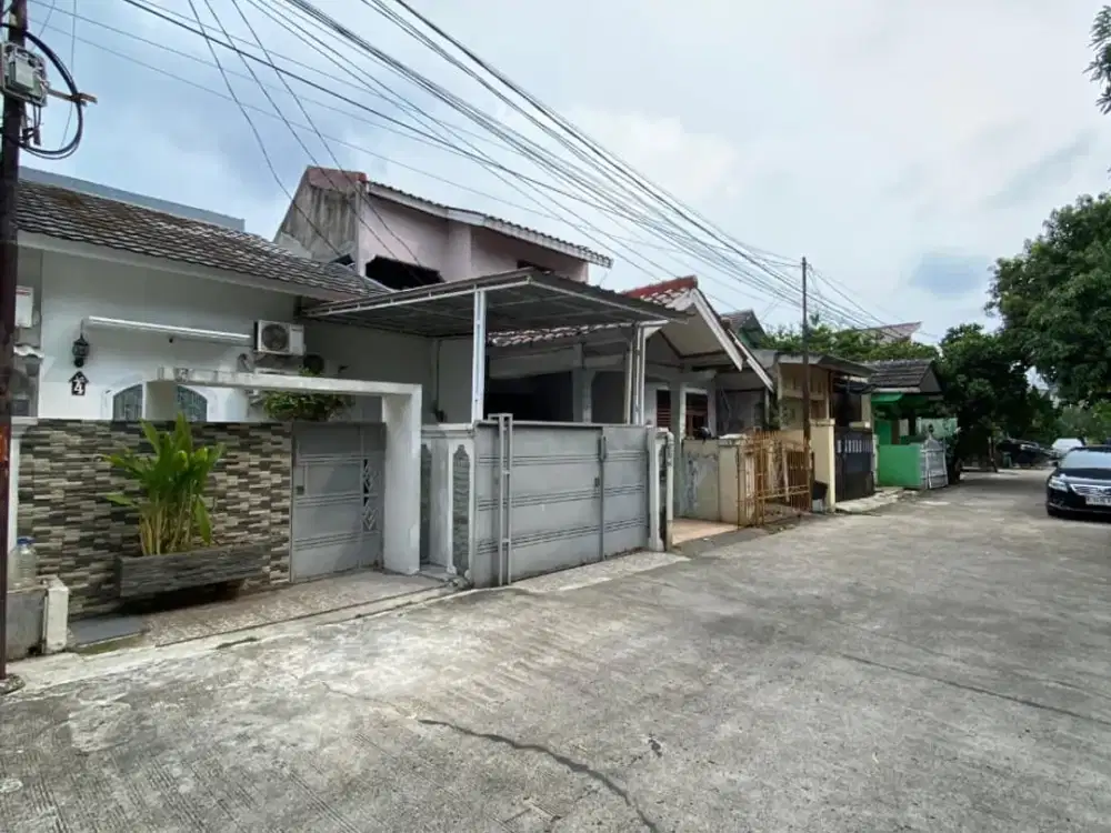 *RUMAH BAGUS SIAP HUNI DALAM KOMPLEK SELANGKAH ke SUMMARECON BEKASI*