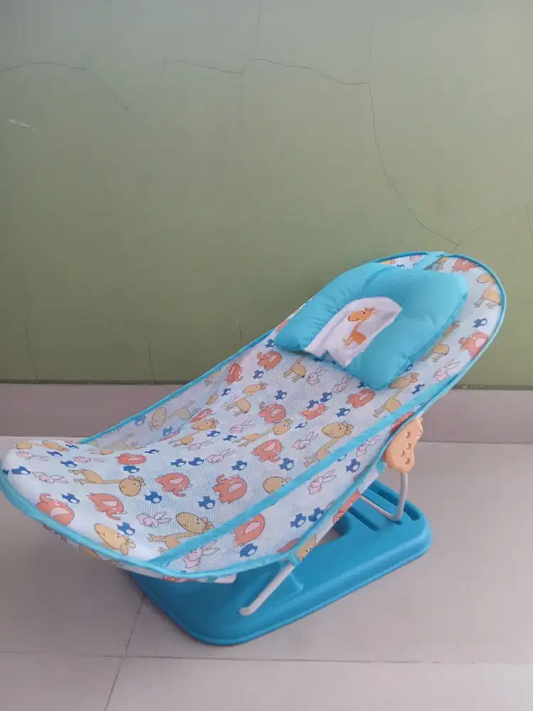 Kursi Mandi Bayi Bather Baby