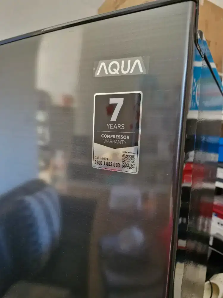 Kulkas SHARP AQUA baru pakai 1tahun ISTIMEWA