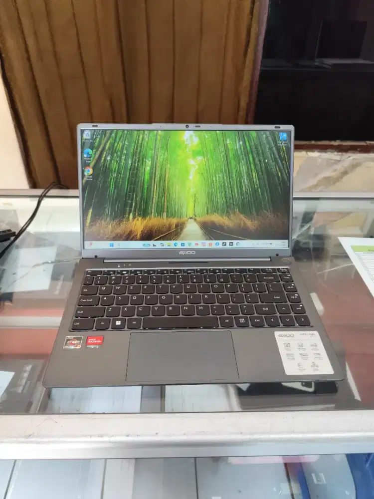 Axioo Hype 7 AMD X7-2 Ryzen 7 8 GB 512GB