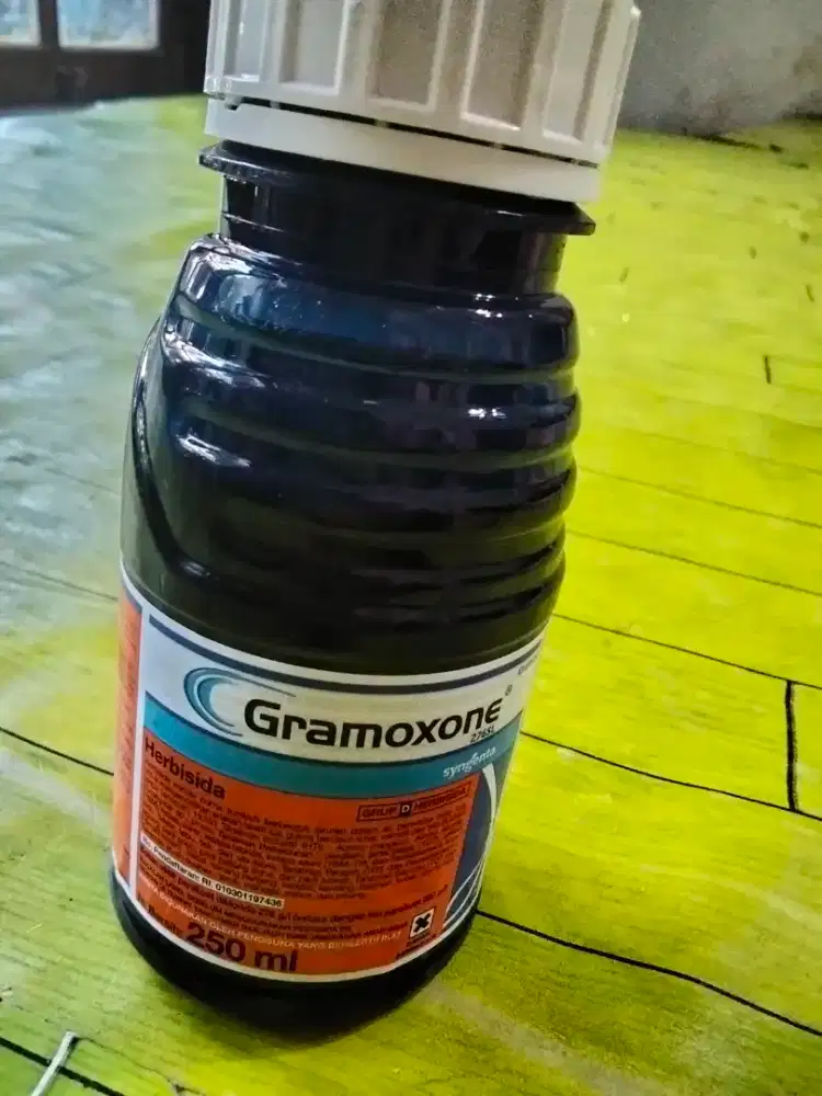 Pembasmi rumput Gramoxone