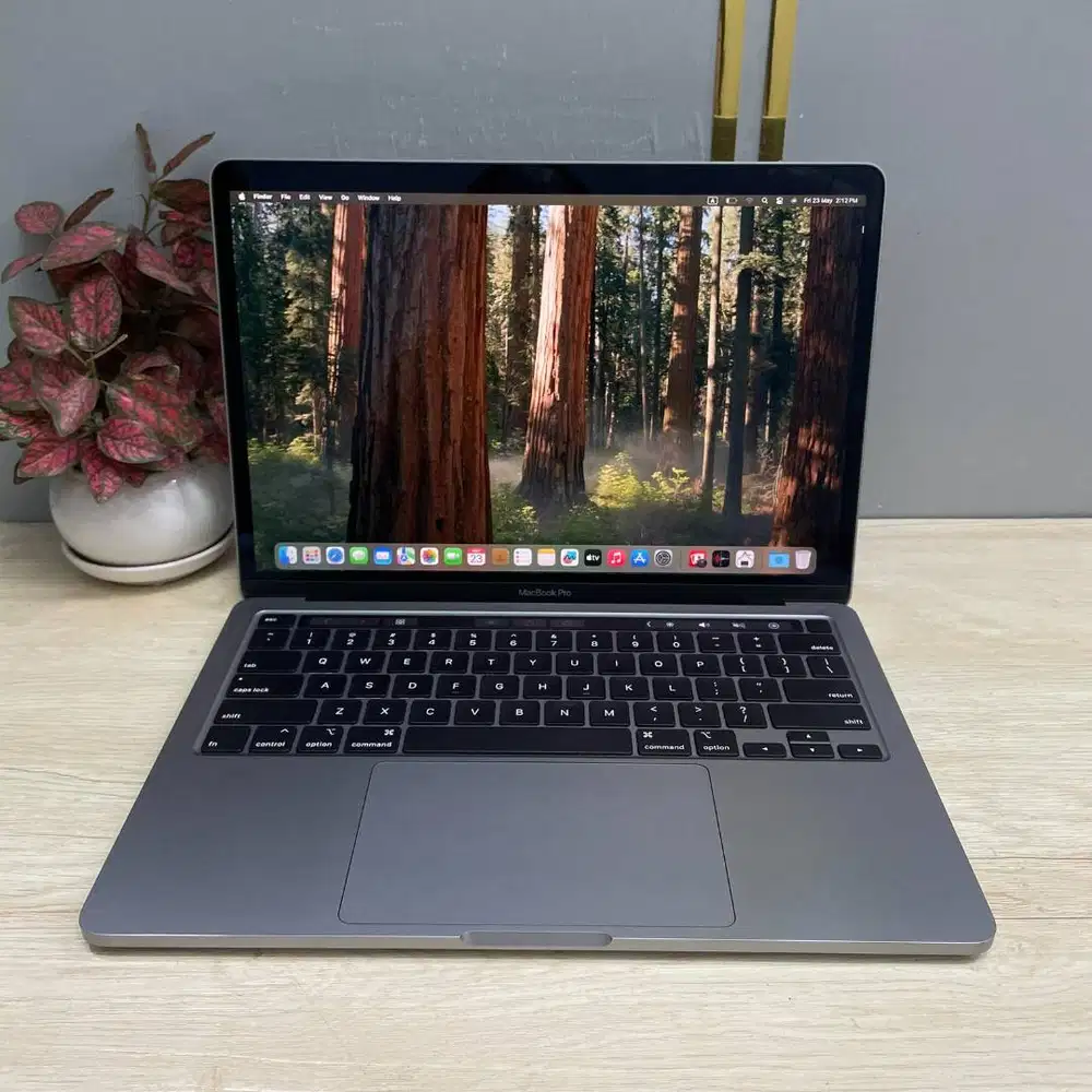 LAPTOP MACBOOK PRO A2251 INTEL CORE i7 GEN 10 BERGARANSI DL-ETM