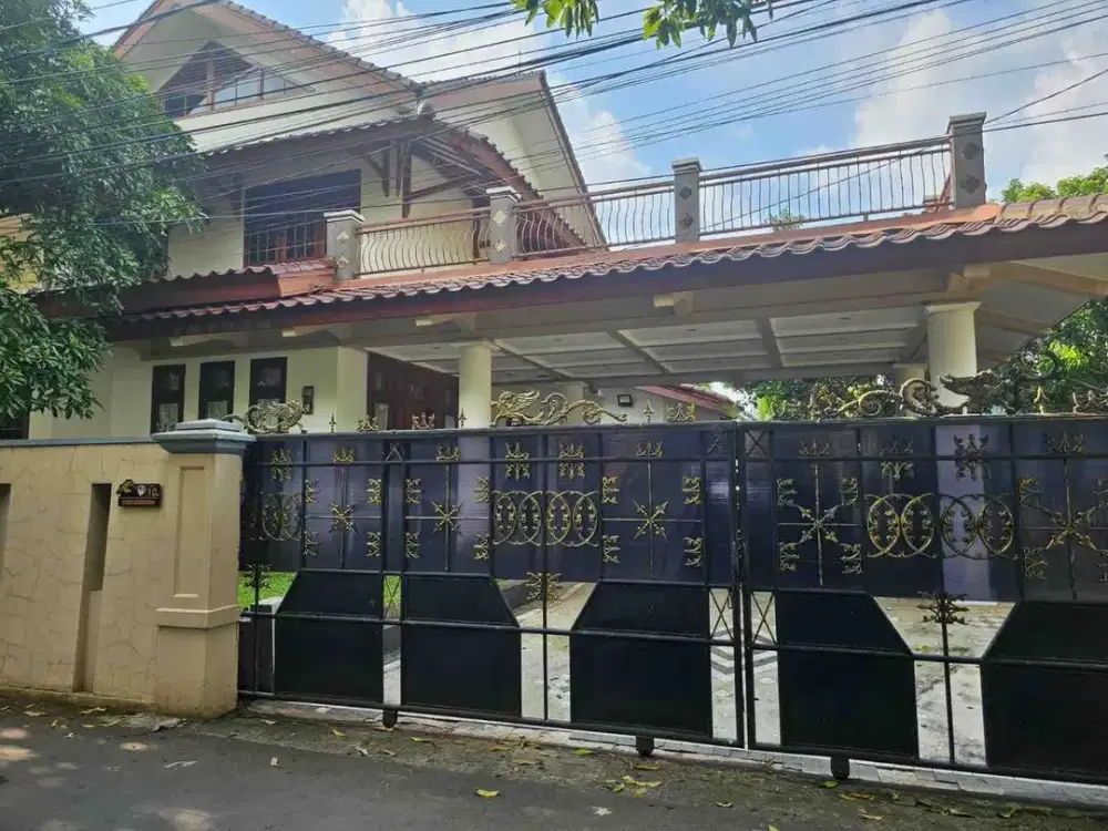 Rumah 8 Kamar Tidur 8 Menit ke Cibubur Junction Dibantu KPR J-45538