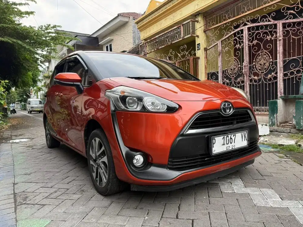 TOYOTA SIENTA 1.5 V MATIC 2017 TERAWAT