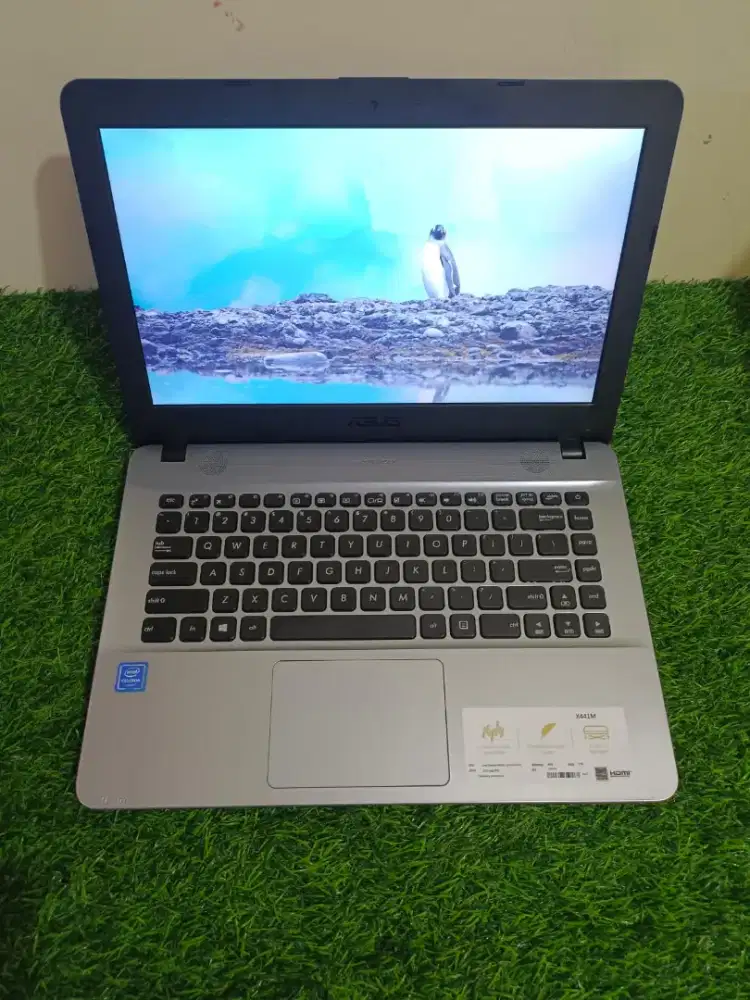 Laptop second murah asus x441M