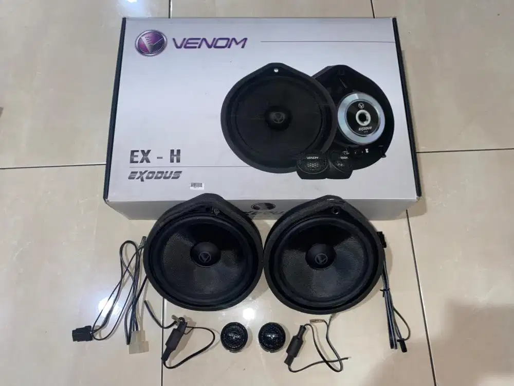 Venom Exodus Series Speaker Mobil Split 2 Way Pintu Depan Plug & Play