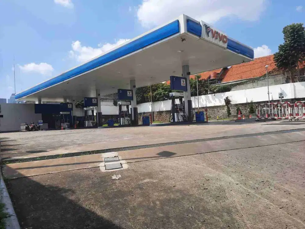 Tanah Strategis Jl. Kapten Tendean Tersewa Pom Bensin Vivo