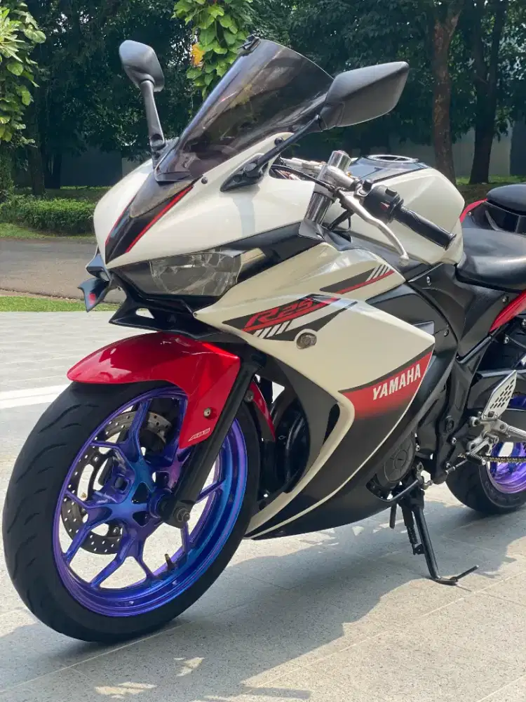 Yamaha R25 2017