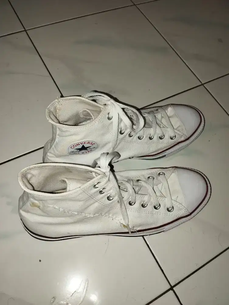 Sepatu converse size 44,kondisi msh bagus