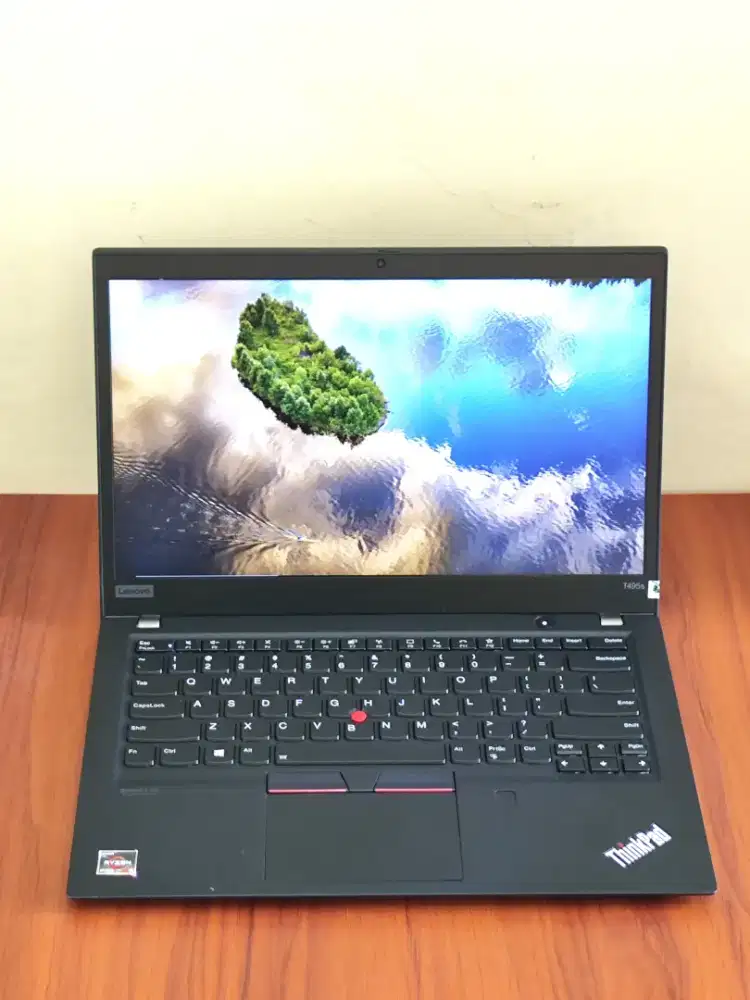 Laptop second lenovo thinkpad  T495s ryzen 7 Ram 16gb ssd 256