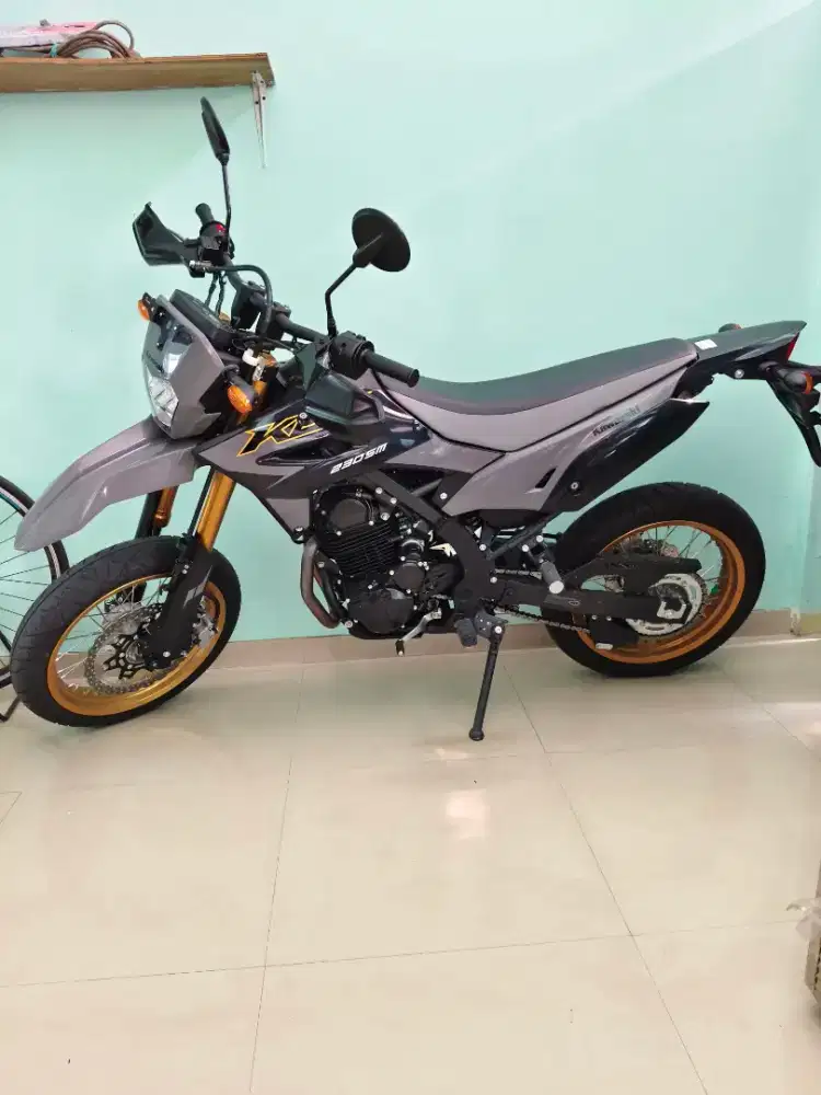 KLX 230 SMSE 2025