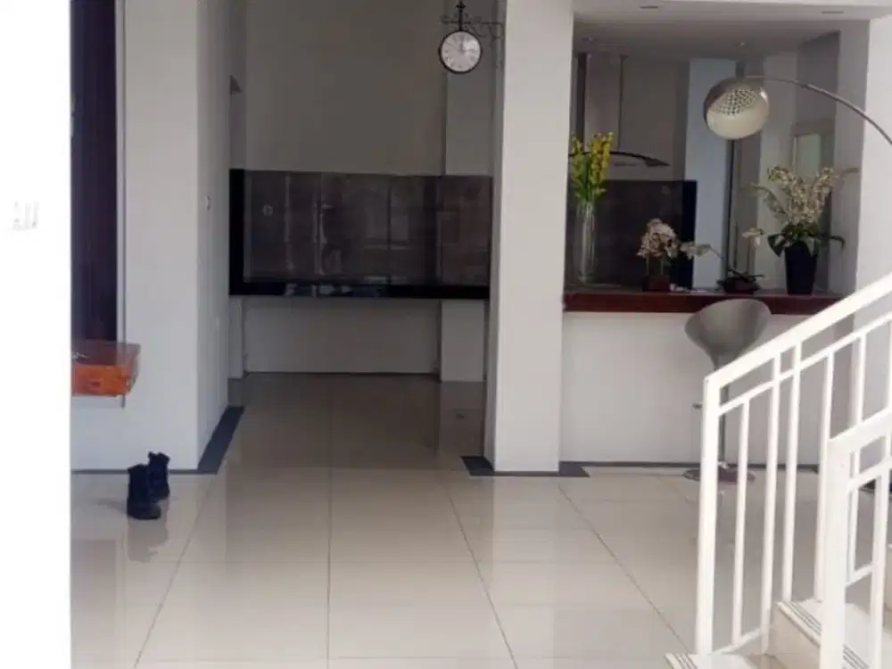 DIJUAL RUMAH KOLONEL MASTURI CISARUA LEMBANG HUNIAN ASRI DAN NYAMAN