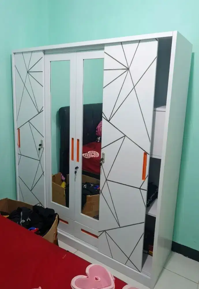 LEMARI SLIDING DOOR 4 PINTU FULL PLAT BESI