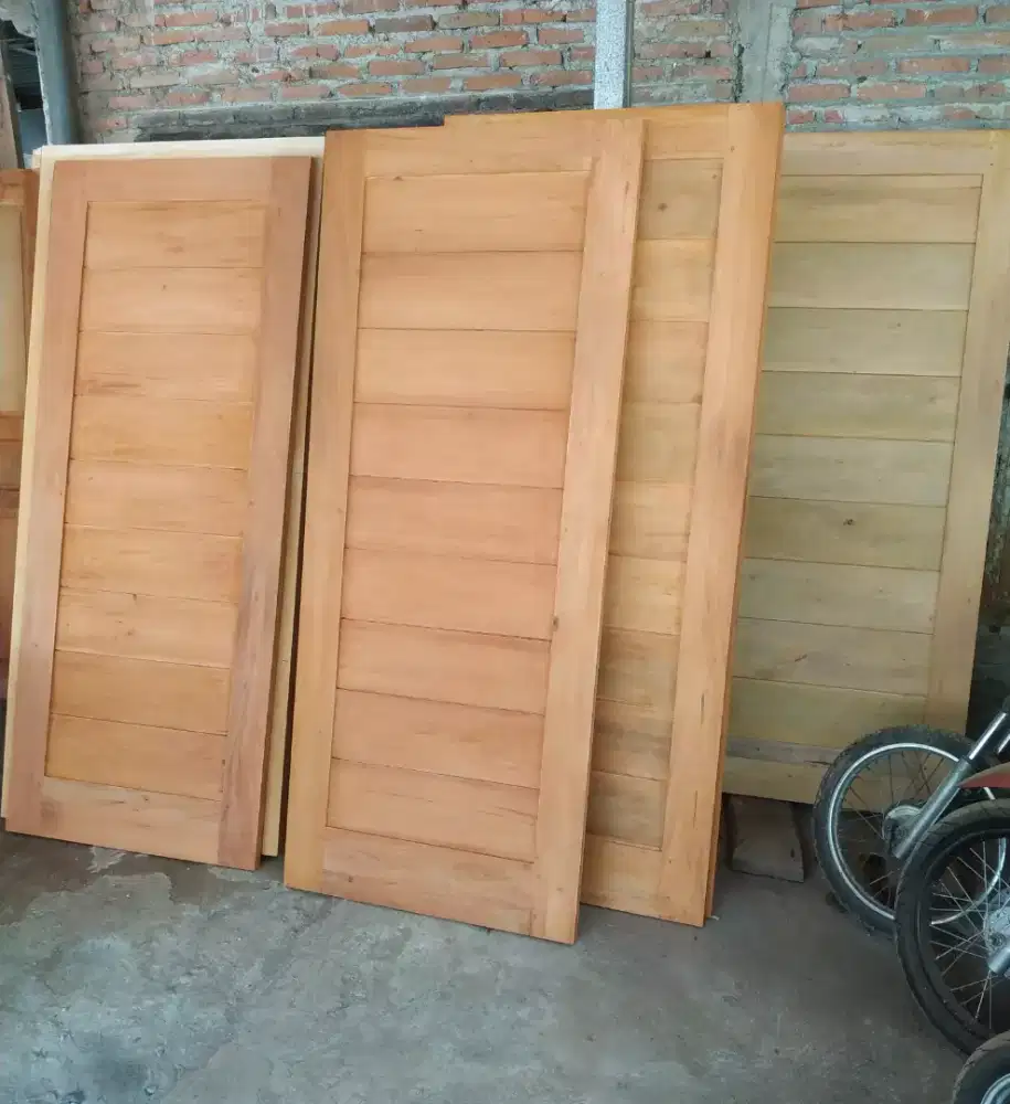 Daun pintu minimalis