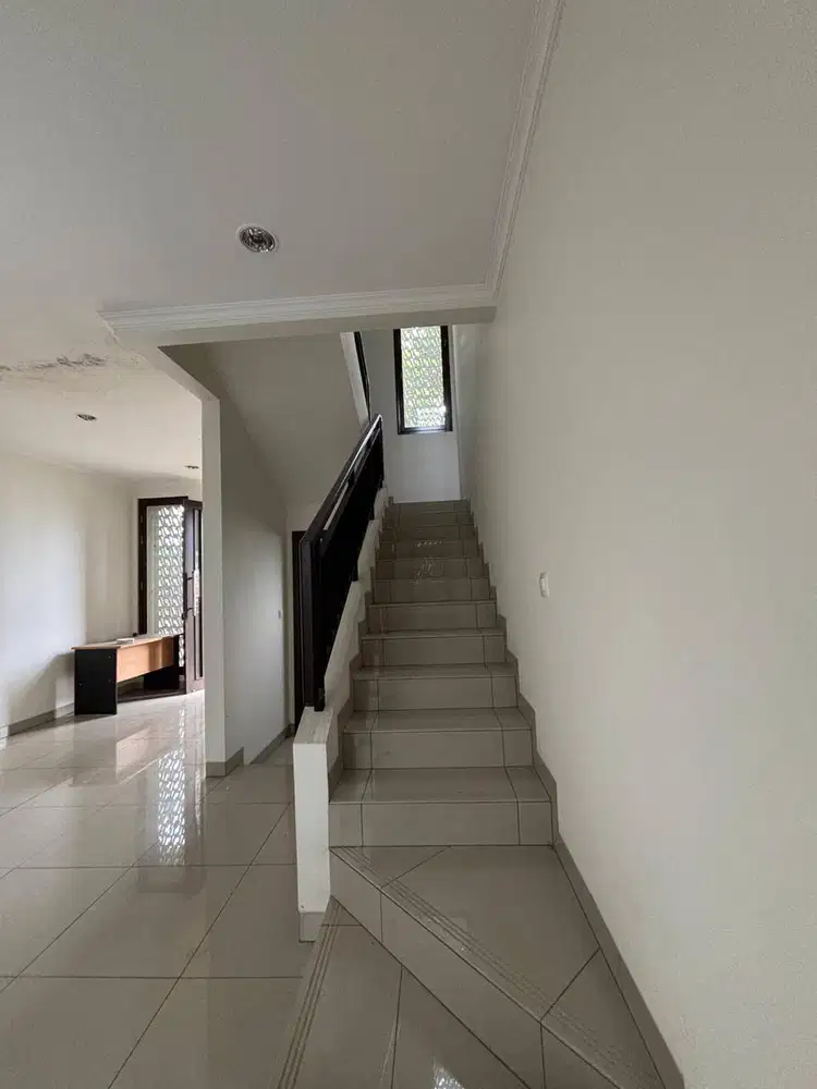 Dijual Rumah Siap Huni di Summarecon Bandung