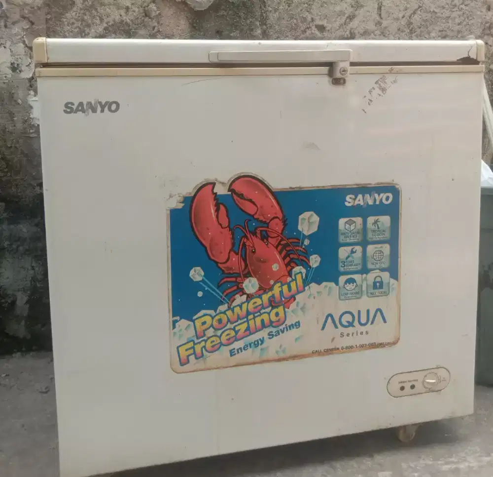 Freezer box sanyo 200ltr