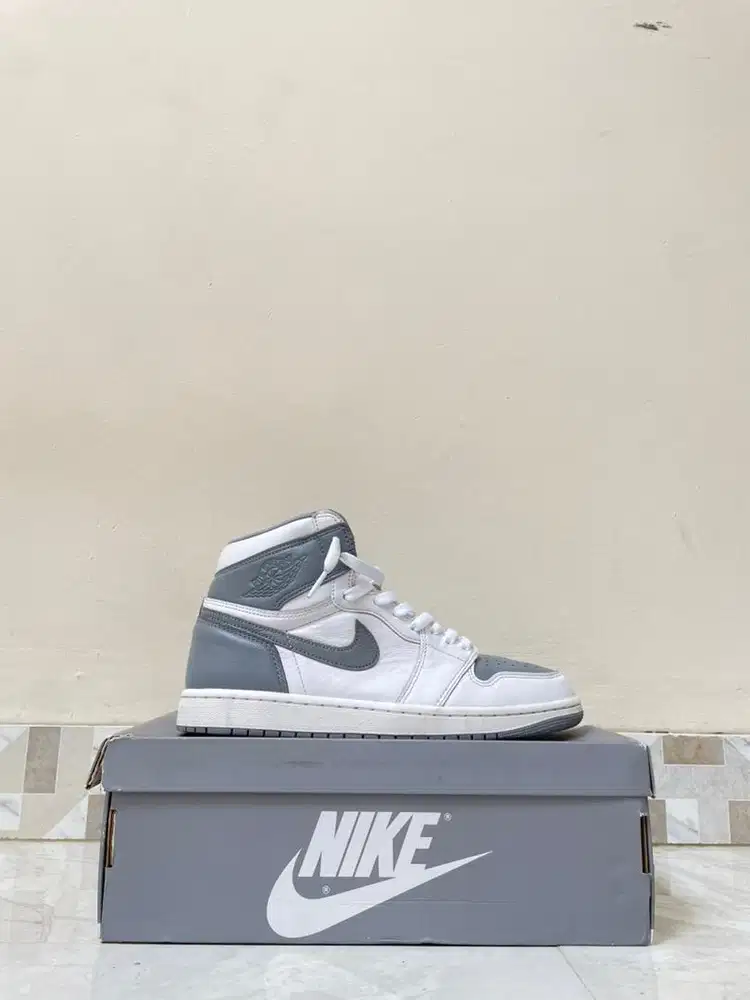Air Jordan 1 High Stealth Grey (Size 44) Original 100%