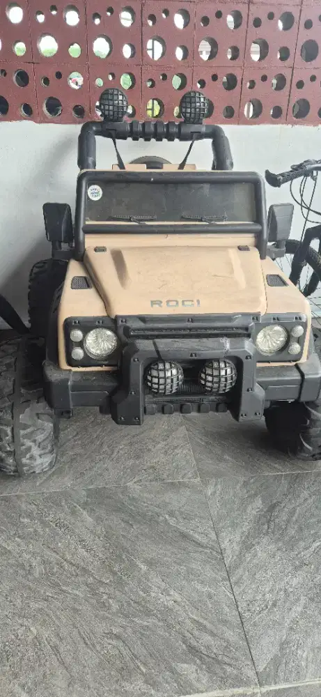 Mobil Roci rider car