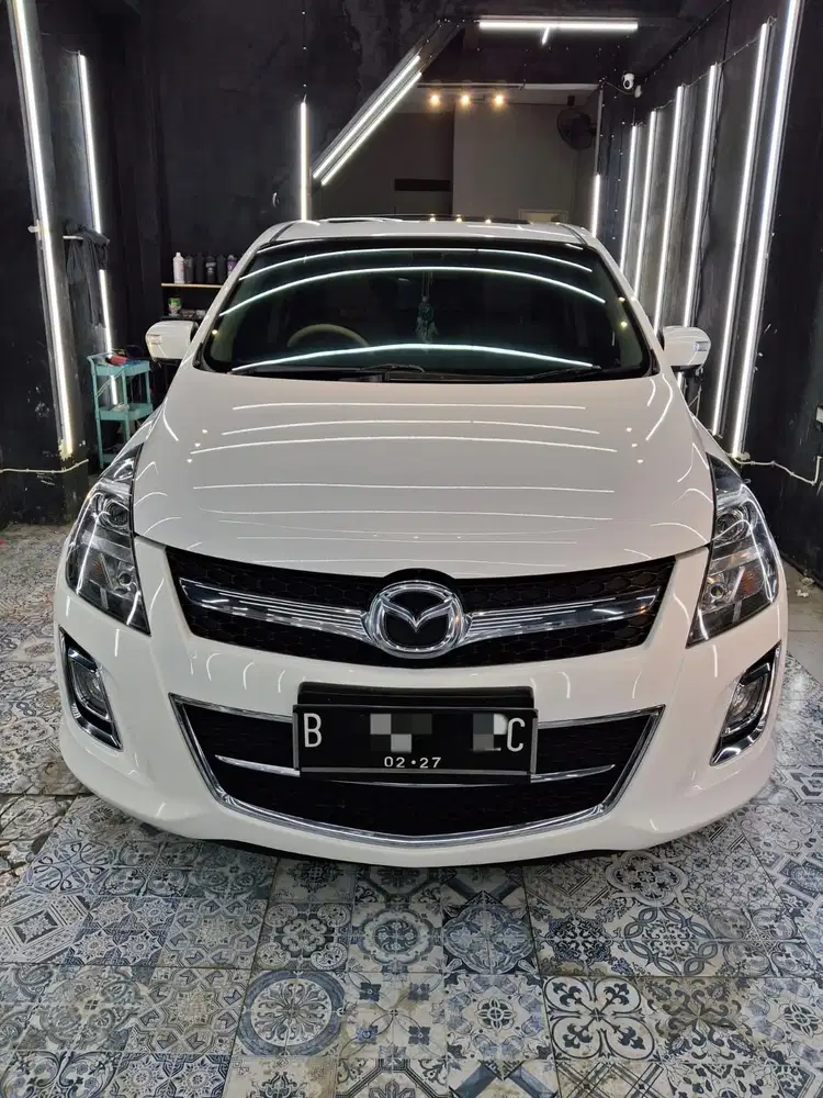 Mazda 8 2012 Bensin