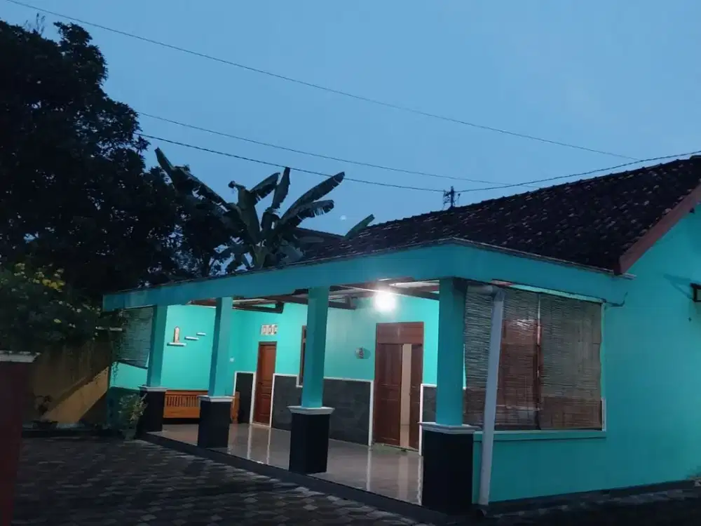 DISEWAKAN RUMAH SIAP HUNI ATAU UNTUK USAHA LOKASI DI BAWURAN PLERET BANTUL JOGJA