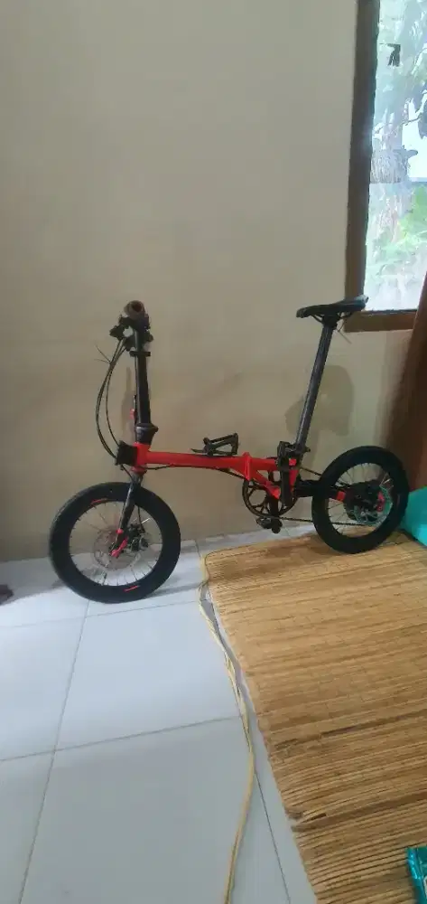 Element Troy Merah 16” Mulus, Ringan, Lipat Praktis, Siap Pakai