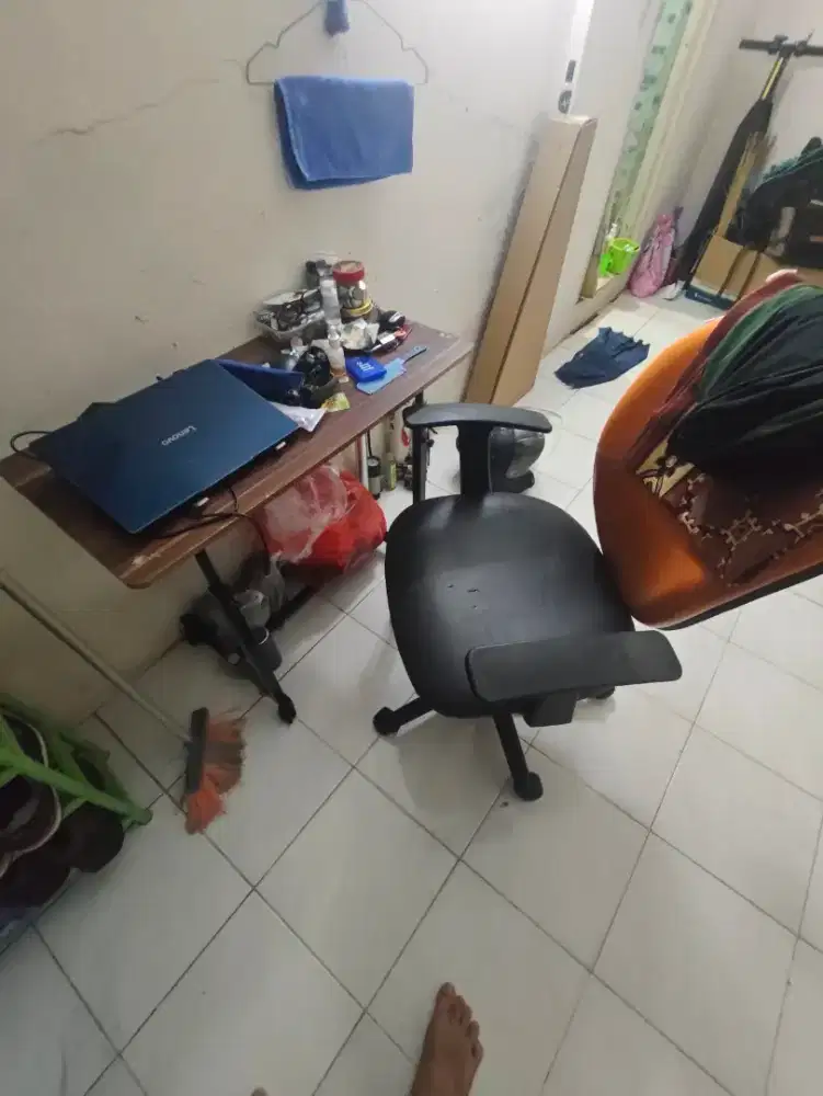 Meja Kerja free Kursi