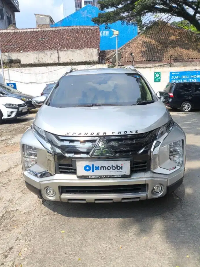 LOW DP Mitsubishi Xpander 1.5 Cross Premium Package Bensin-AT 2019 VZD