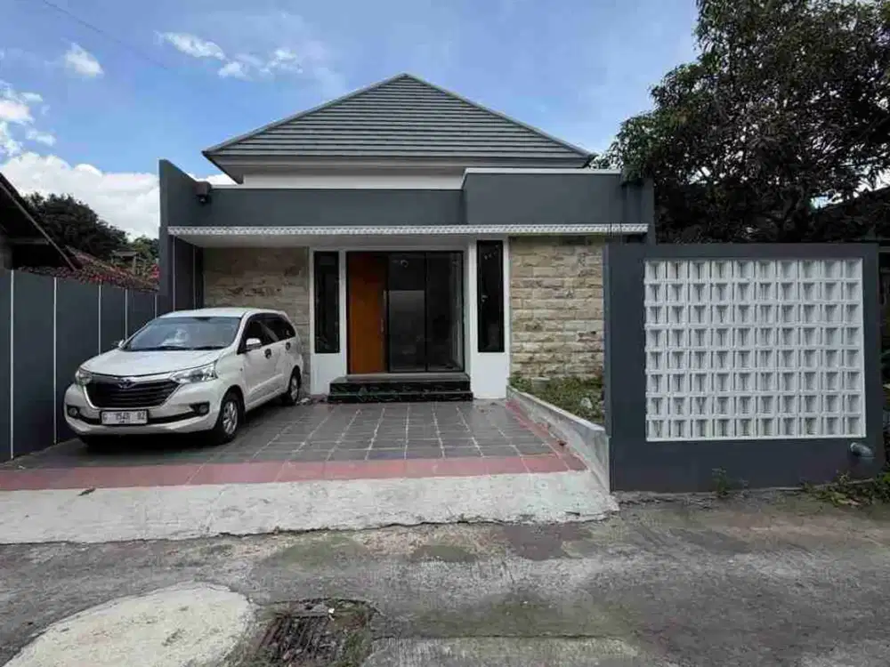 RUMAH MEWAH LIMASAN MODERN DENGAN TANAH LUAS DI PUCANGAN JALAN KALIURANG KM 13