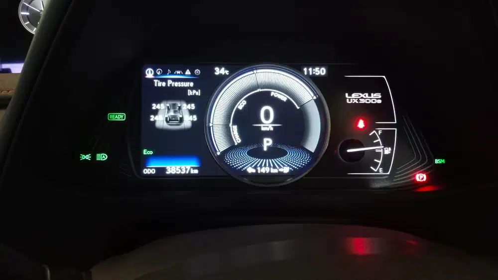 Lexus UX300e 2022 Listrik