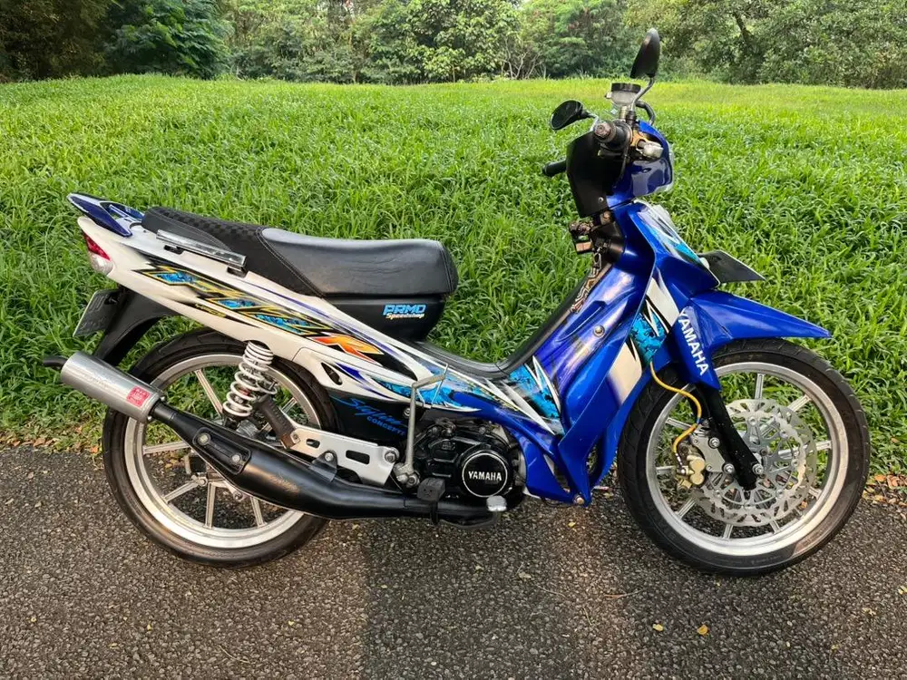 Yamaha F1zr 2004 Biru