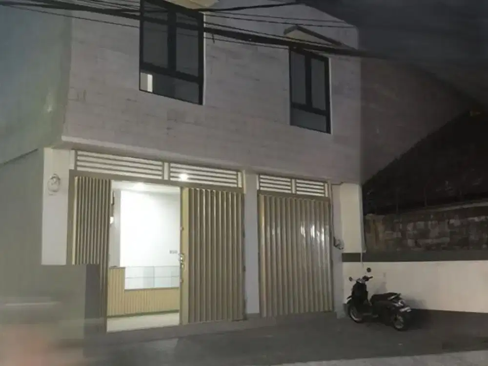 Ruko Bagus dan Strategis 2 Lantai Disewakan, di Denpasar Barat Area