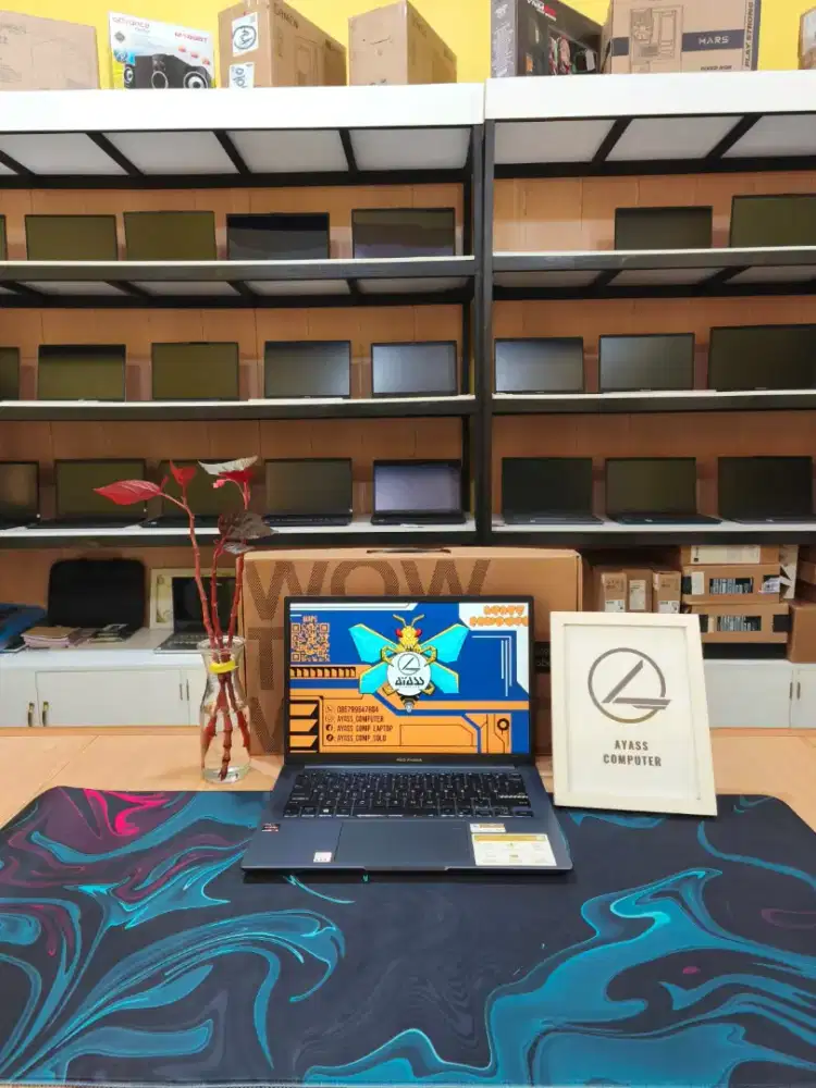 Asus vivobook m1403Q ryzen 5-5600H 8GB/512GB NVMe garansi