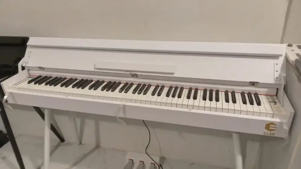 CLEF DIGITAL PIANO