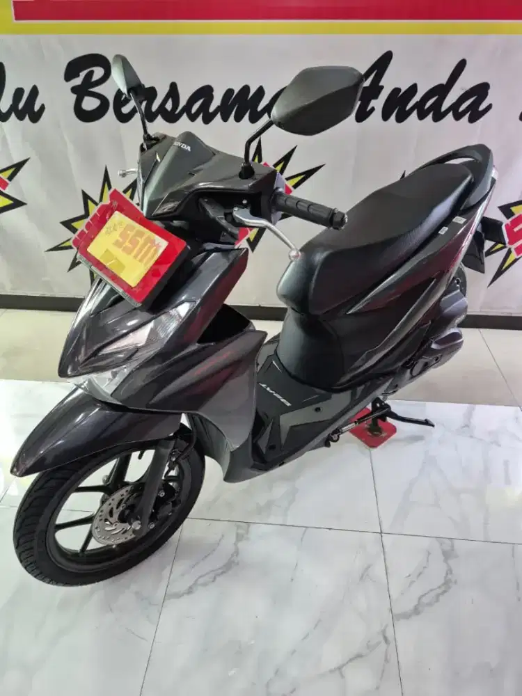 New beat deluxe iss cbs 2025 plat L joss