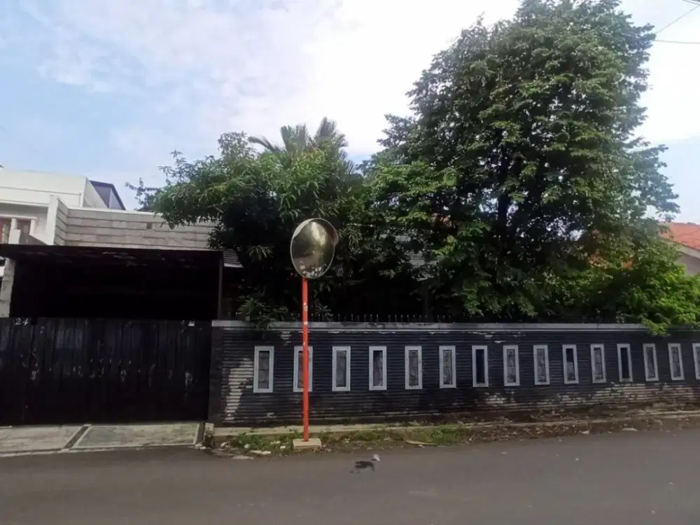 Rumah Dekat Stasiun di Pasar Minggu Jakarta Selatan