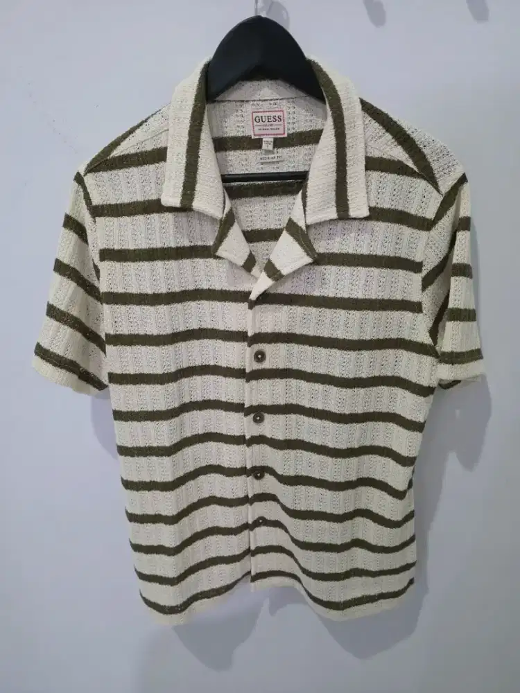 Baju hem pendek knit guess