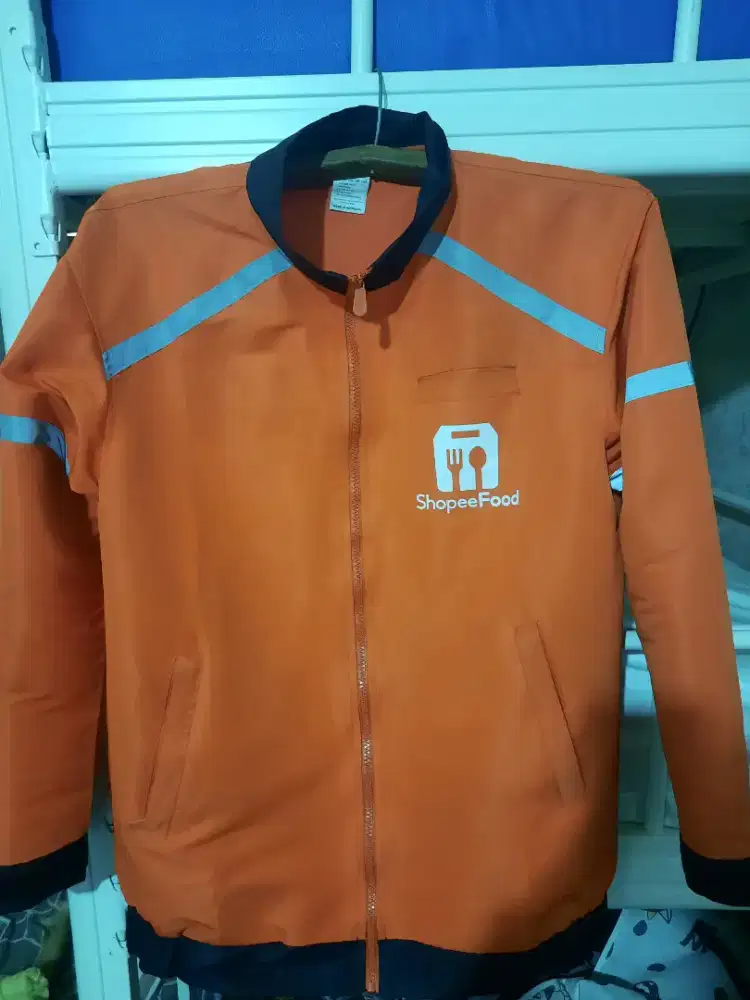 Dijual jaket shopee