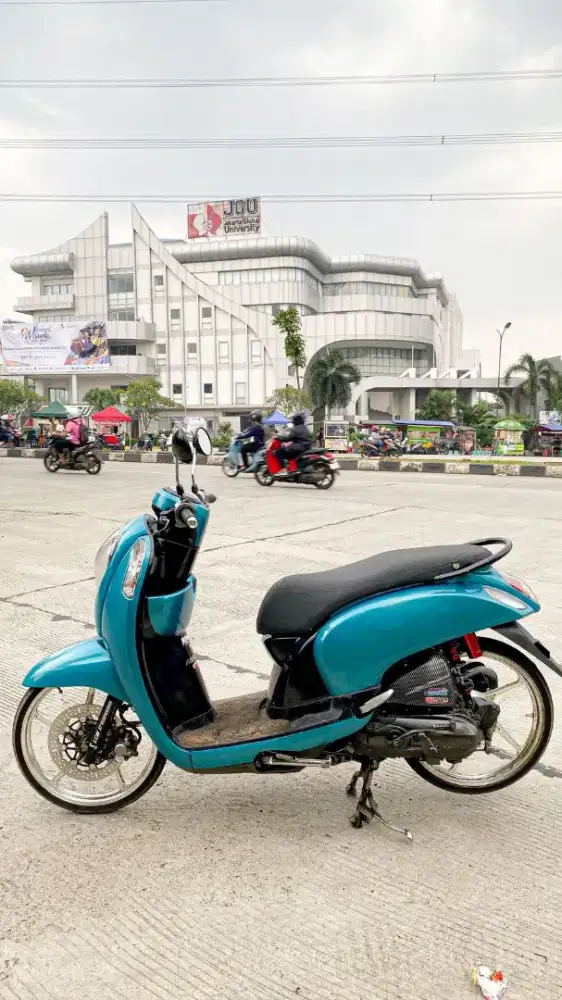 HONDA Scoopy 2016